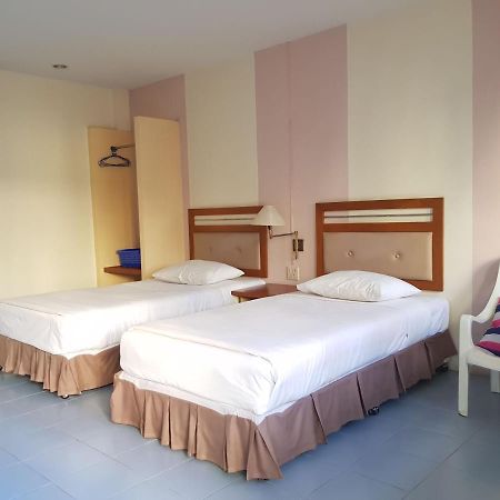 Casa Holiday Hotel Sha Phitsanulok Extérieur photo
