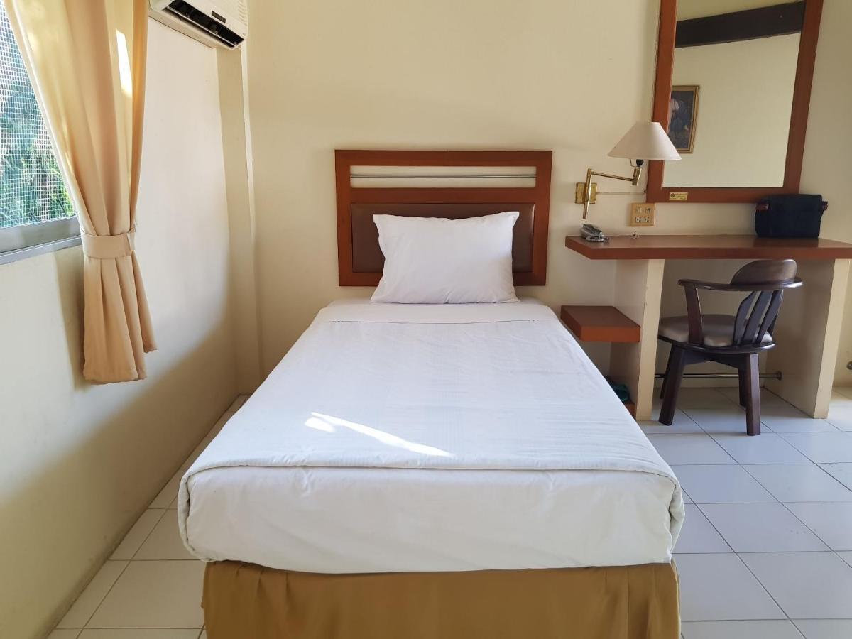 Casa Holiday Hotel Sha Phitsanulok Extérieur photo