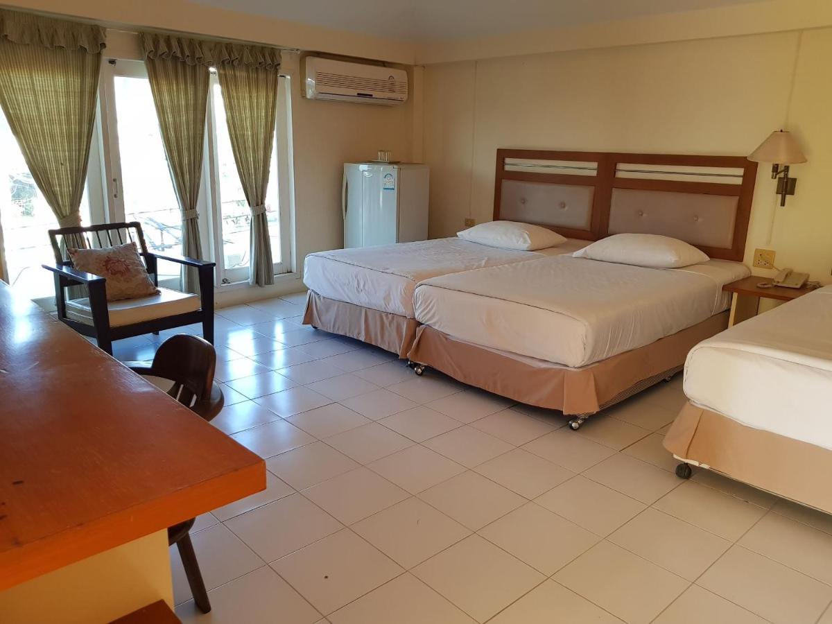 Casa Holiday Hotel Sha Phitsanulok Extérieur photo