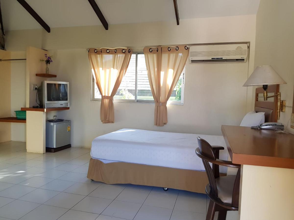 Casa Holiday Hotel Sha Phitsanulok Extérieur photo